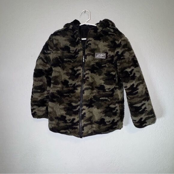 Kids Eddie Bauer Reversible Black & Camo Puffer Jacket - Picture 10 of 12